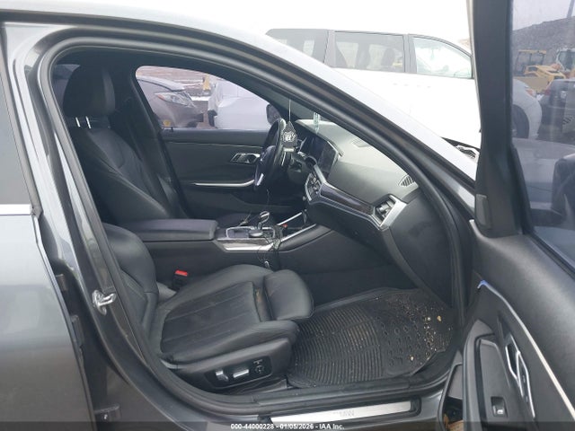 44000228 :رقم المزاد ، 3MW5R1J0XL8B04647 vin ، 2020 Bmw 330i مزاد بيع