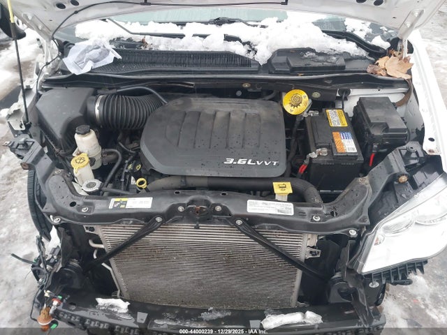 Dodge Grand Caravan American Value Pkg 2016 2C4RDGBG1GR314156 Image 10