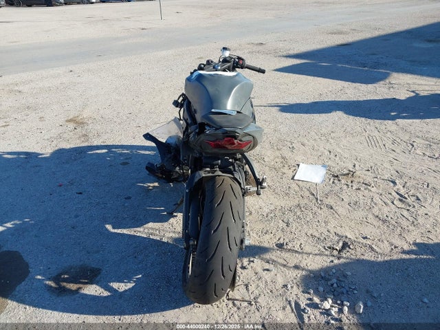 JKBZXJK16SA010713 Kawasaki Zx636 K