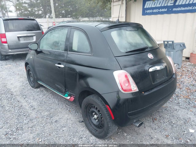 2015 FIAT 500 3C3CFFAR7FT570895 Photo 2
