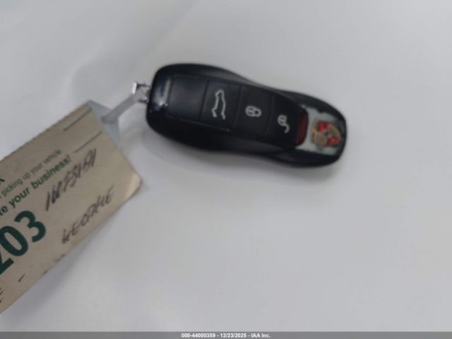 2017 PORSCHE CAYENNE WP1AA2A20HKA86986 Photo 10