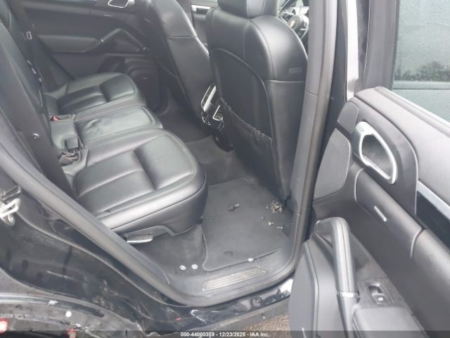 2017 PORSCHE CAYENNE WP1AA2A20HKA86986 Photo 7