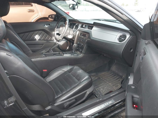 1ZVBP8EM7E5275628 Ford Mustang V6 Premium