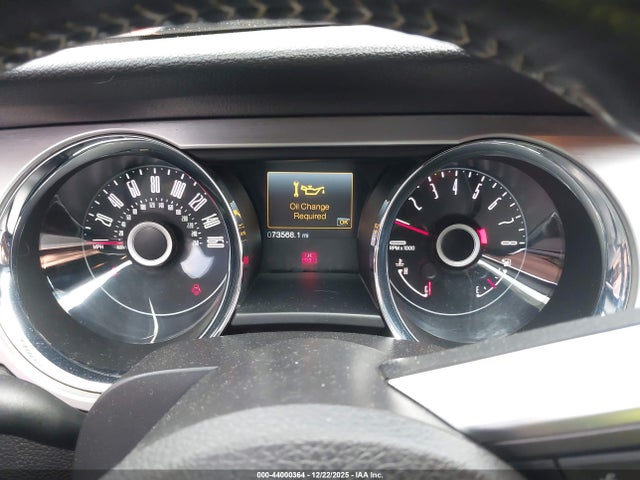 1ZVBP8EM7E5275628 Ford Mustang V6 Premium