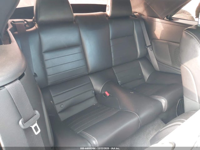 1ZVBP8EM7E5275628 Ford Mustang V6 Premium