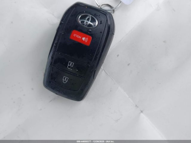 2024 TOYOTA PRIUS PRIME JTDACACU7R3012707 Photo 10