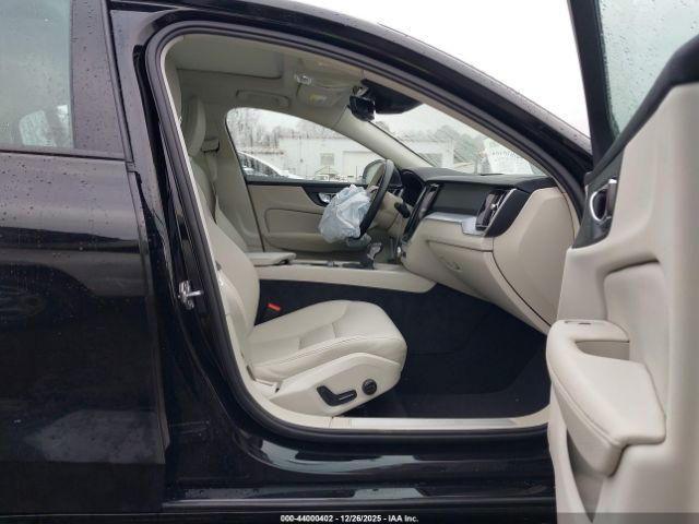 2019 VOLVO S60 7JRA22TK4KG008962 Photo 4