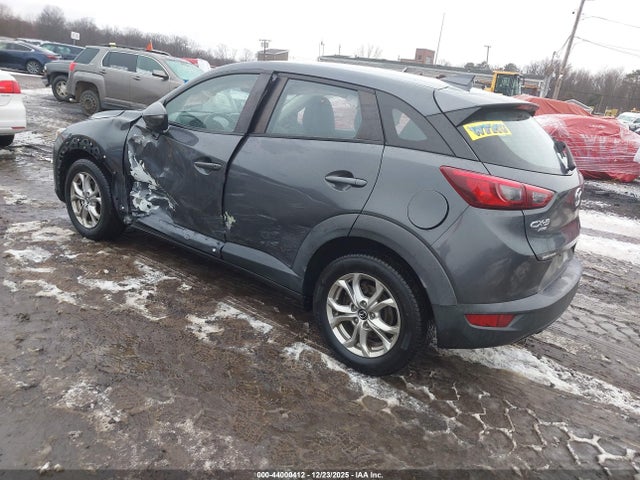 2016 MAZDA CX-3 JM1DKFC76G0134545 Photo 2