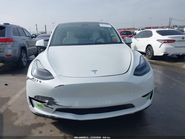 7SAYGDEE4NF546564 Tesla Model Y Long Range Dual Motor All-wheel Drive