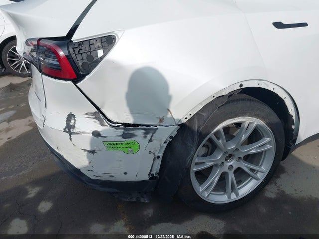 7SAYGDEE4NF546564 Tesla Model Y Long Range Dual Motor All-wheel Drive