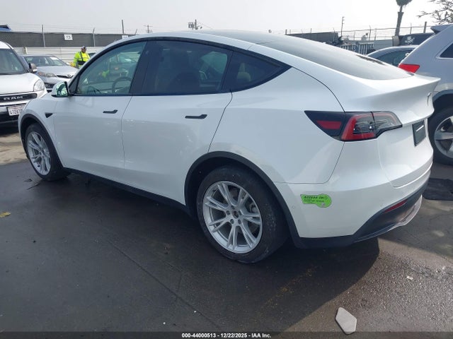 2022 TESLA MODEL Y 7SAYGDEE4NF546564 Photo 2