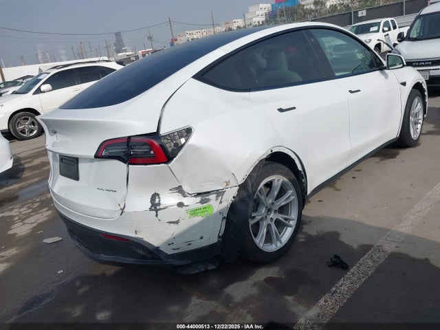 2022 TESLA MODEL Y 7SAYGDEE4NF546564 Photo 3