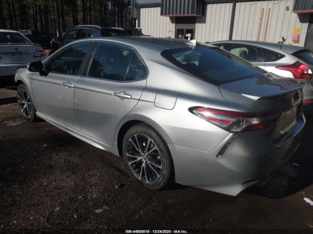 2020 TOYOTA CAMRY 4T1G11AK8LU905774 Photo 2