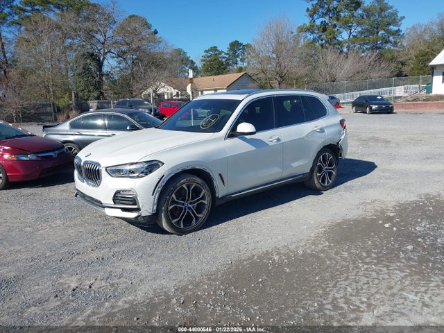 2019 BMW X5 5UXCR6C52KLL08705 Photo 1