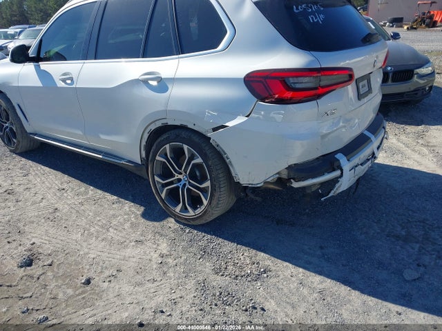 2019 BMW X5 5UXCR6C52KLL08705 Photo 5