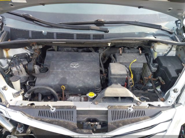 2011 TOYOTA SIENNA 5TDDK3DC6BS016088 Photo 9