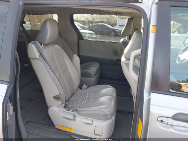 2011 TOYOTA SIENNA 5TDDK3DC6BS016088 Photo 7
