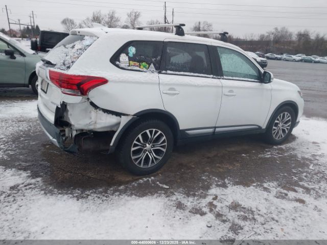 2018 MITSUBISHI OUTLANDER JA4AZ3A33JZ016205 Photo 3
