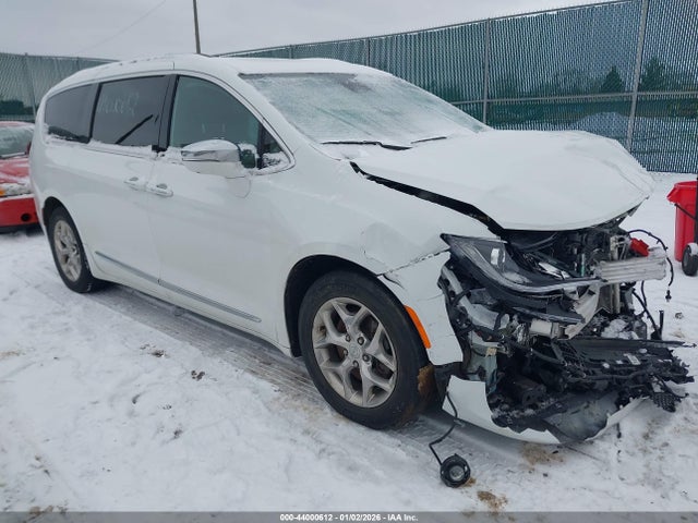 2019 CHRYSLER PACIFICA 2C4RC1GG5KR569894 Photo 0