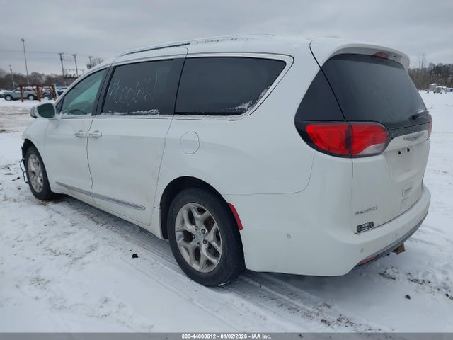 2019 CHRYSLER PACIFICA 2C4RC1GG5KR569894 Photo 2