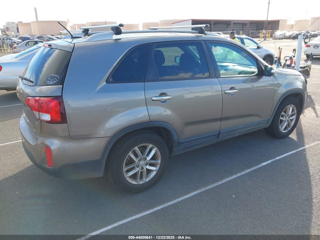 5XYKT4A63FG622492 KIA SORENTO LX