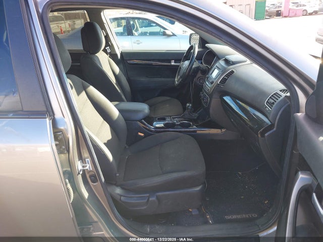 5XYKT4A63FG622492 KIA SORENTO LX
