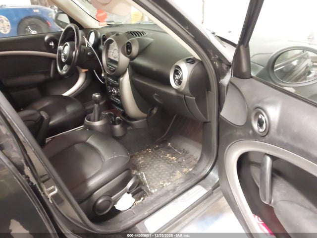 2012 MINI COOPER COUNTRYMAN WMWZB3C50CWM29647 Photo 4