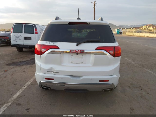 44000662 :رقم المزاد ، 1GKKNPLS9HZ246623 vin ، 2017 Gmc Acadia Denali مزاد بيع