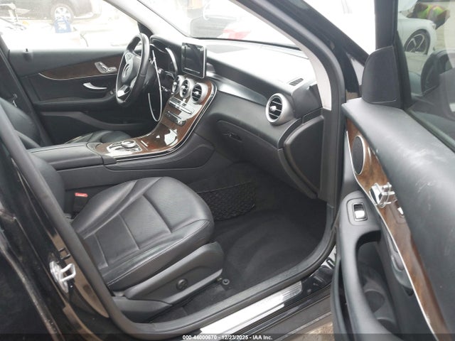 WDC0G4JB6HF186262 Mercedes-Benz m274