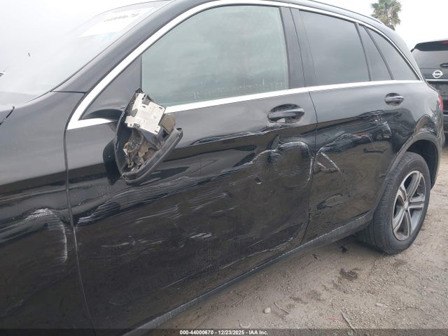 WDC0G4JB6HF186262 Mercedes-Benz m274