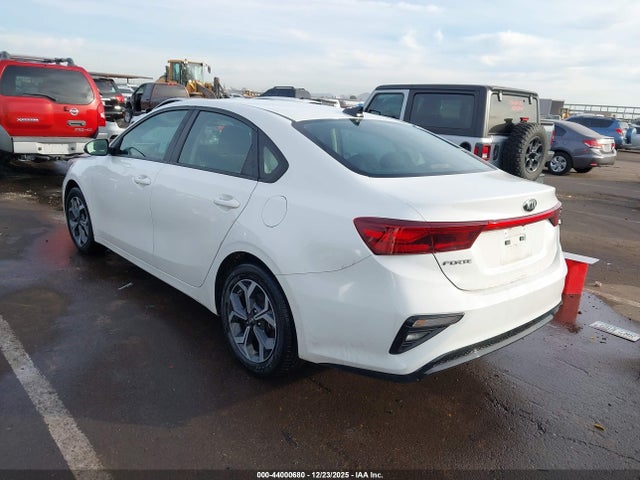 3KPF24AD0KE019347 KIA Forte Lxs