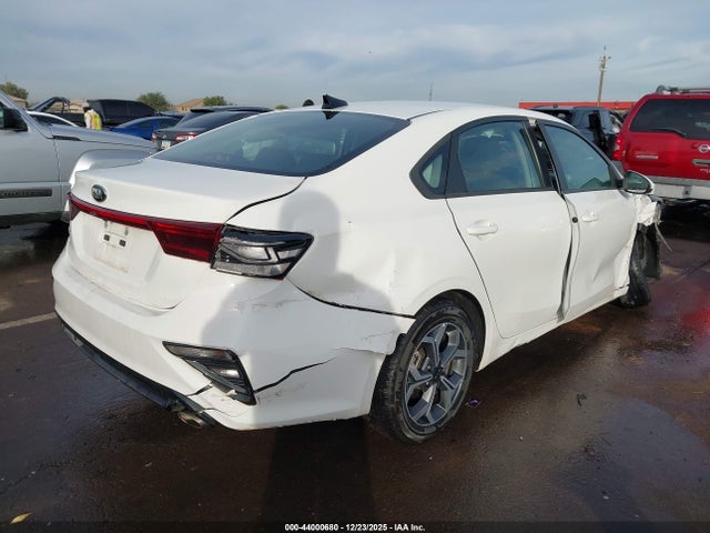 3KPF24AD0KE019347 KIA Forte Lxs