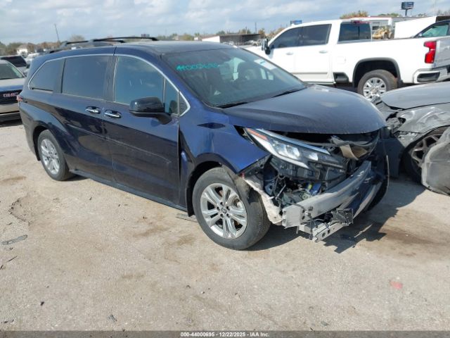 2022 TOYOTA SIENNA 5TDXSKFC8NS055144