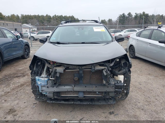 JTMBFREV2HJ120596 Toyota RAV4 LE