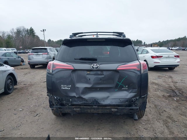 JTMBFREV2HJ120596 Toyota RAV4 LE
