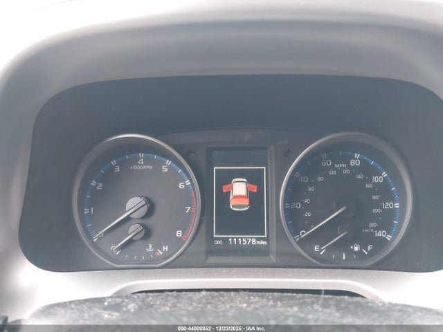 JTMBFREV2HJ120596 Toyota RAV4 LE