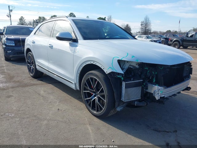 2021 AUDI Q8 WA1EVAF10MD026703 Photo 0