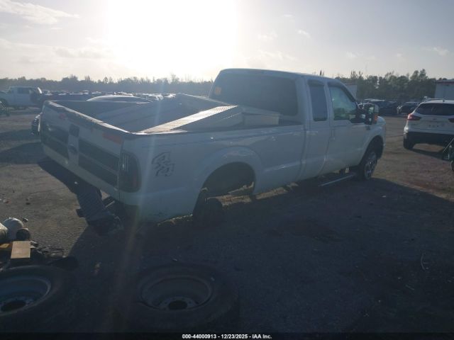 2011 FORD F-250 1FT7X2B61BEA83189 Photo 3