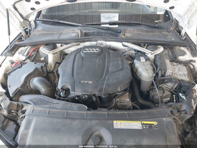2017 AUDI A4 WAUENAF43HN006118 Photo 9