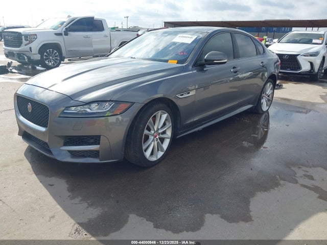 2016 JAGUAR XF SAJBF4BV9GCY16884 Photo 1