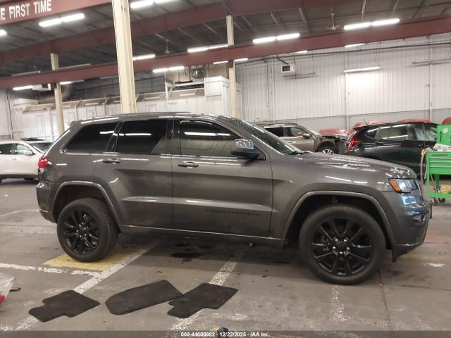1C4RJFAG5HC704921 Jeep Grand Cherokee Altitude 4x4