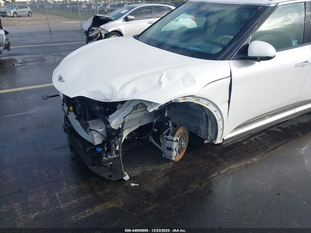 Genesis Gv60 Standard Awd 2025 KMUKCDSC6SU026433 Image 6