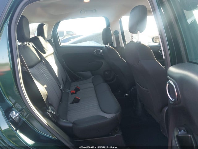 44000999 :رقم المزاد ، ZFBCFAAH2HZ039768 vin ، 2017 Fiat 500l Pop مزاد بيع