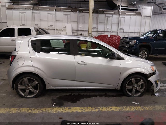 1G1JH6SB4F4107013 Chevrolet Sonic Rs Manual