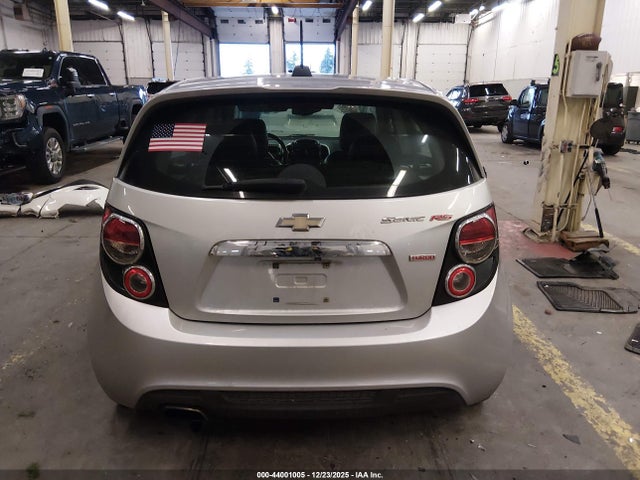 1G1JH6SB4F4107013 Chevrolet Sonic Rs Manual