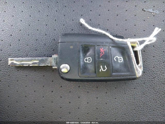 44001024 :رقم المزاد ، 3VV3B7AX9MM037645 vin ، 2021 Volkswagen Tiguan 2.0t Se/2.0t Se R-line Black/2.0t Sel مزاد بيع