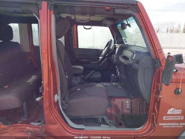 2014 JEEP WRANGLER UNLIMITED 1C4BJWDG1EL270330 Photo 4