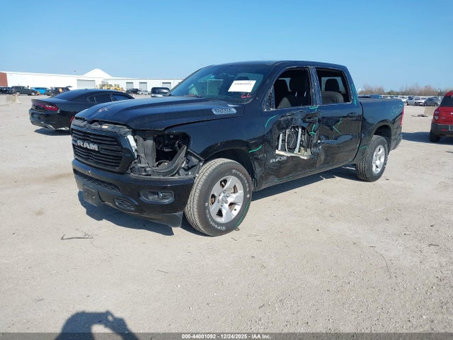 44001092 :رقم المزاد ، 1C6RREFT8LN300587 vin ، 2020 Ram 1500 Lone Star  4x2 5'7 Box مزاد بيع