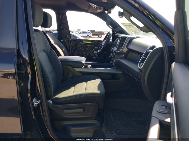 44001092 :رقم المزاد ، 1C6RREFT8LN300587 vin ، 2020 Ram 1500 Lone Star  4x2 5'7 Box مزاد بيع