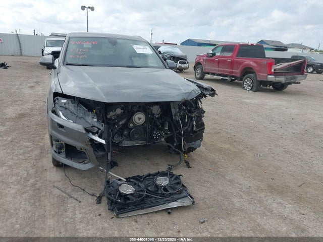 2017 AUDI Q7 WA1VAAF72HD031214 Photo 9